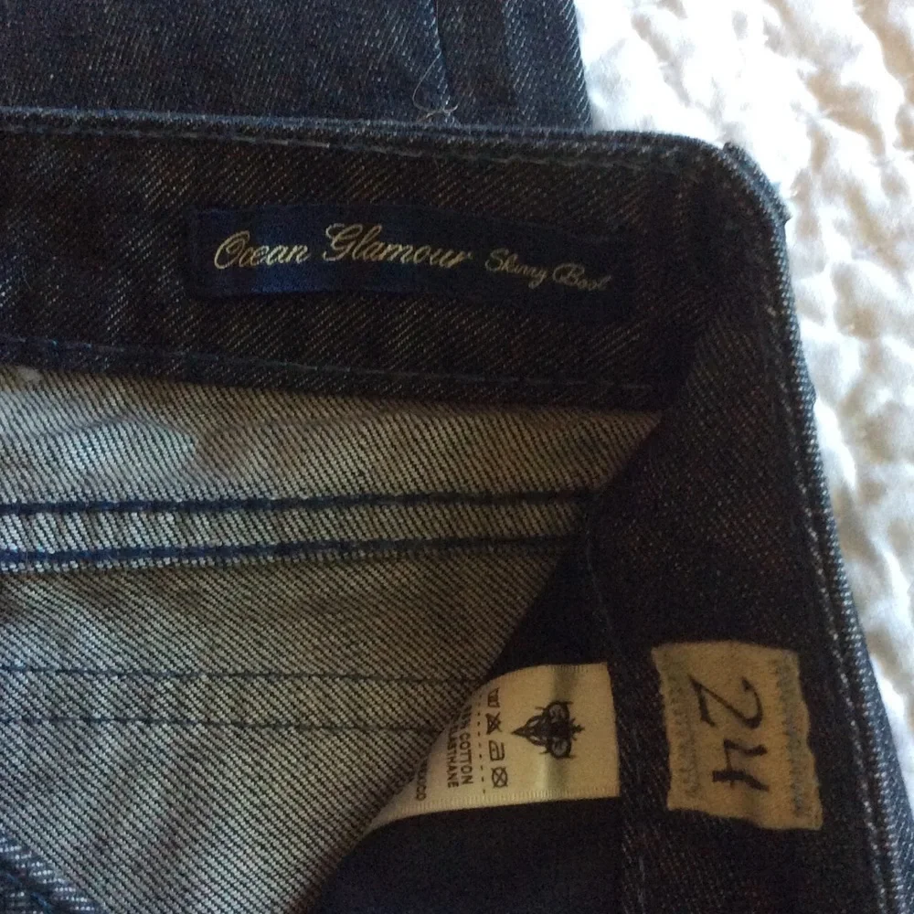 Jeans - Picture 4 of 5